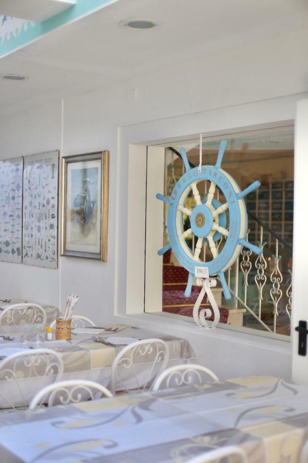 Hotel Marconi Cattolica Bagian luar foto